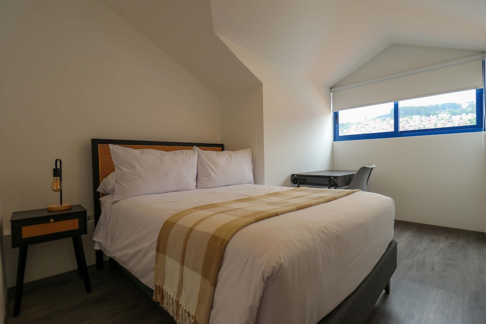 w Stunpedous 2BR w Perfect Balcony in Cusco