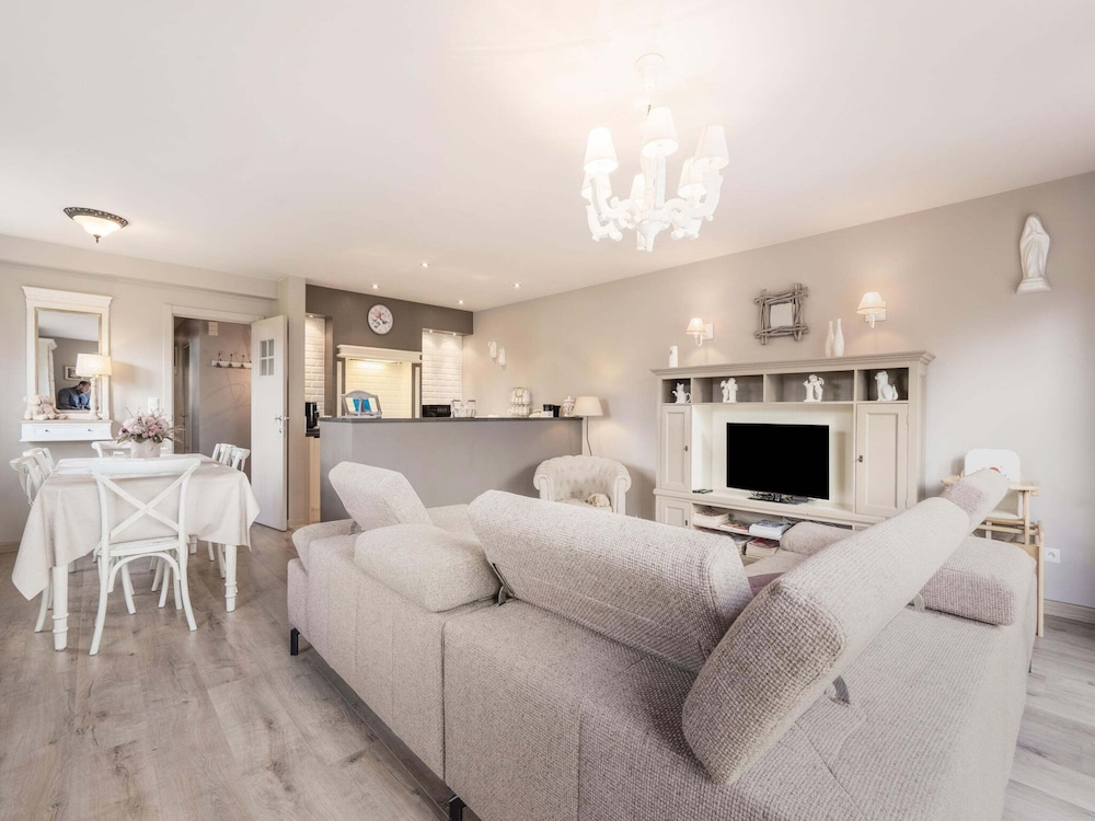 Inviting Holiday Home in Nieuwpoort With Garden