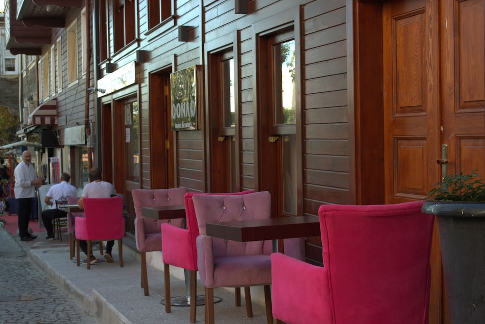 Qonaq Otel - Image 52