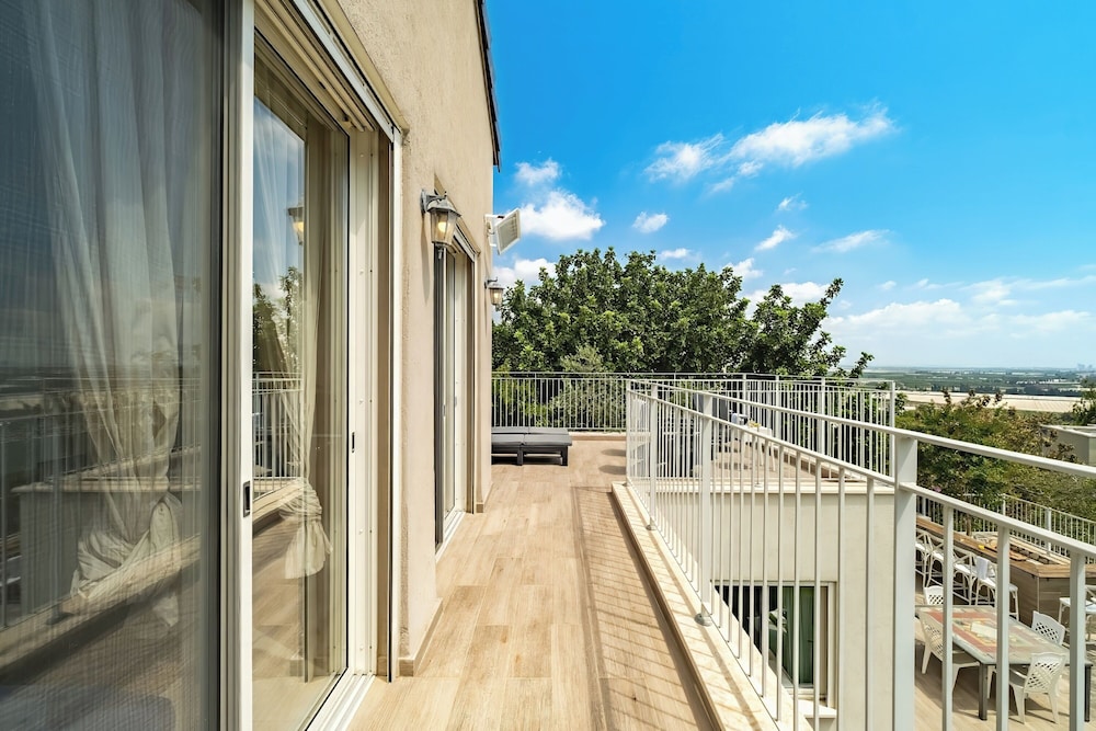 Rosh HaNikra Garden Villa by Sea N' Rent