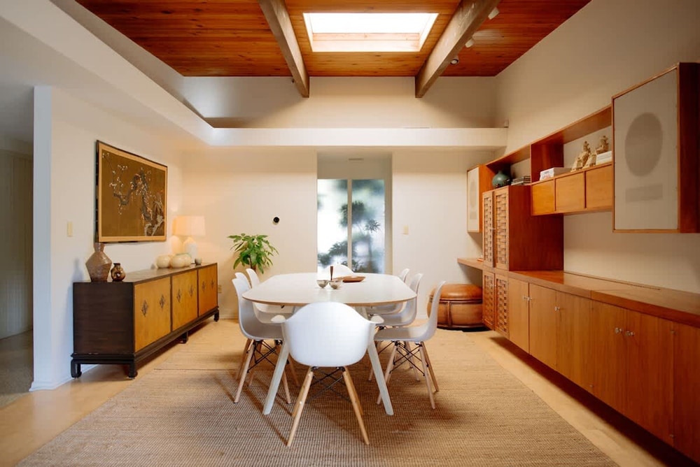 Zen Mountain Getaway w a Pool Hot Tub 5 Beds