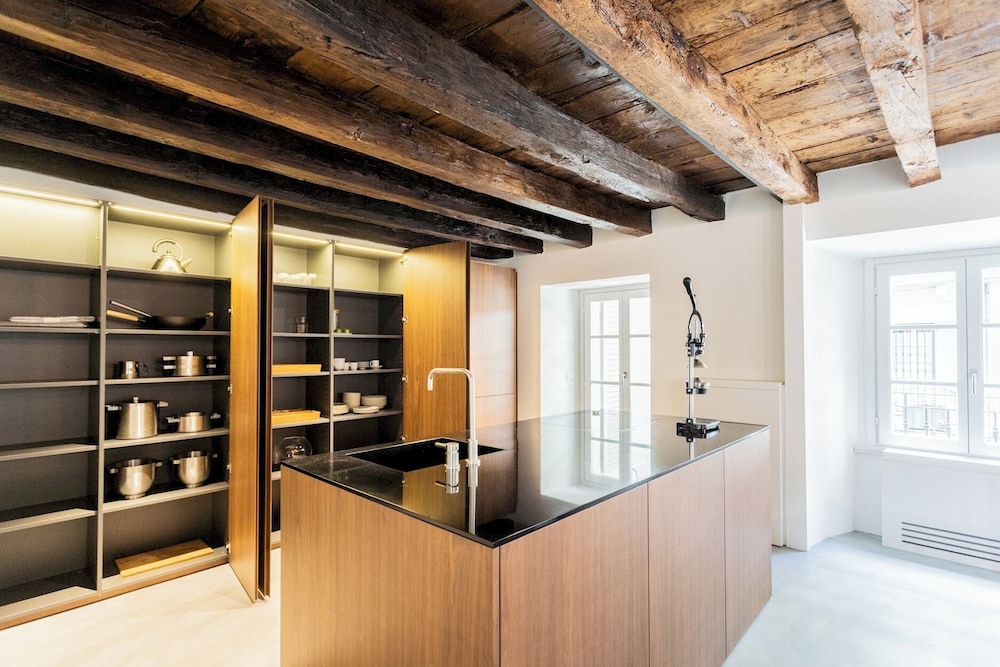 Shades Of Como With Private Terrace by Rent all Como