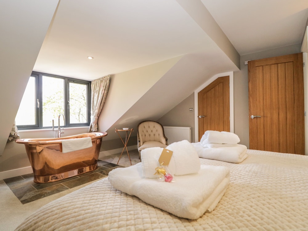 Tarn End Cottages 12