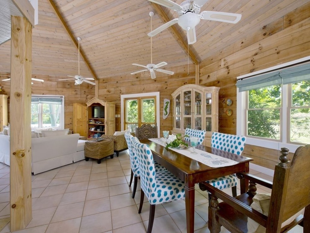 Shangri-la  Orchid Cottage 4 Bedroom Home - Property Image 11