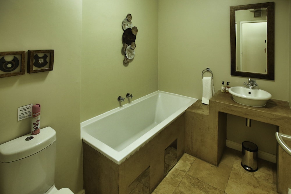 Photo 32