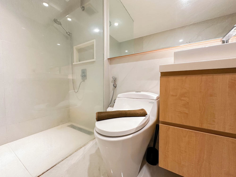 Spacious And Strategic Location 3Br At Kondominium Regensi Apartment
