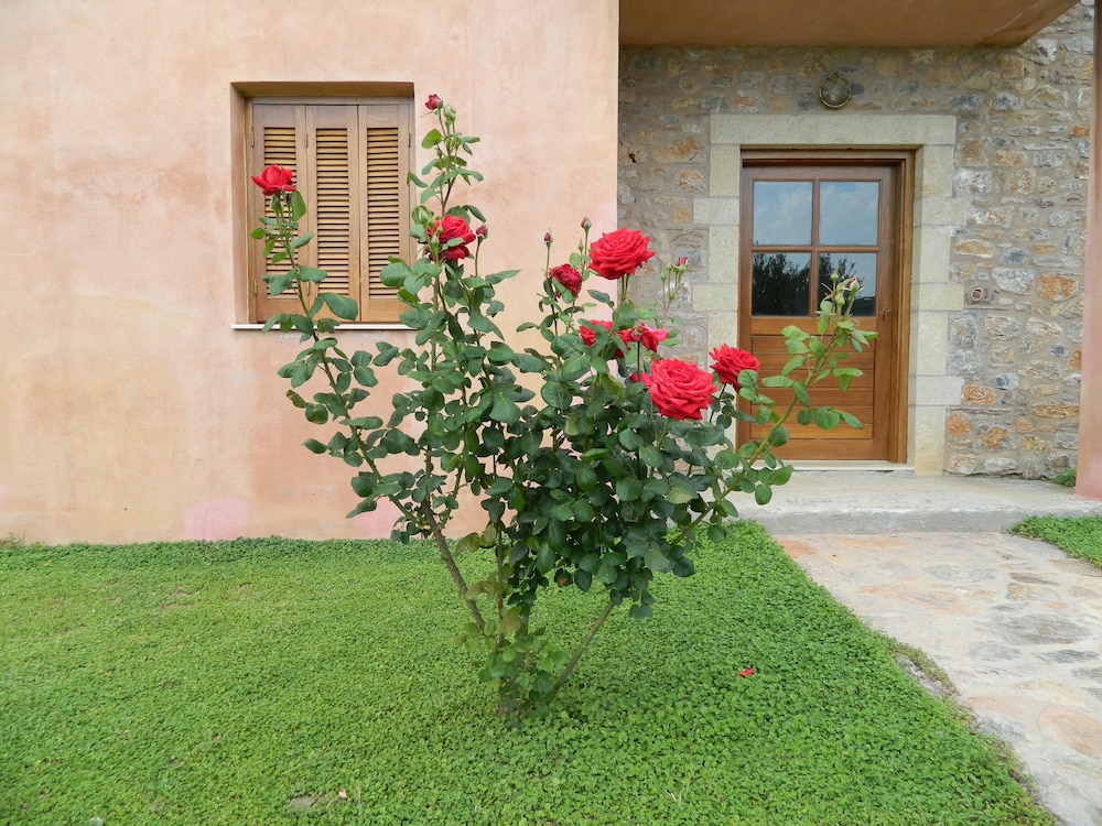 Liotrivi Historical Mansion & Boutique Hotel