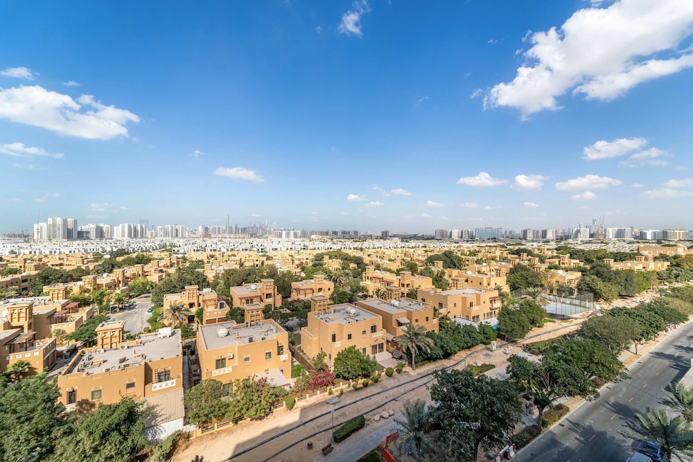 Charming new Studio With Pool and gym in Al Furjan