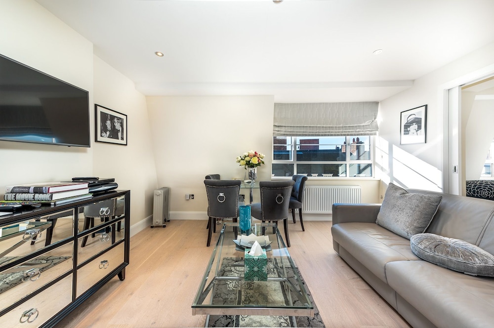 Nell Gwynn House Apartments