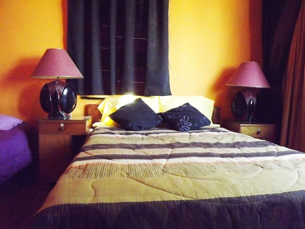Paris Hostal Boutique