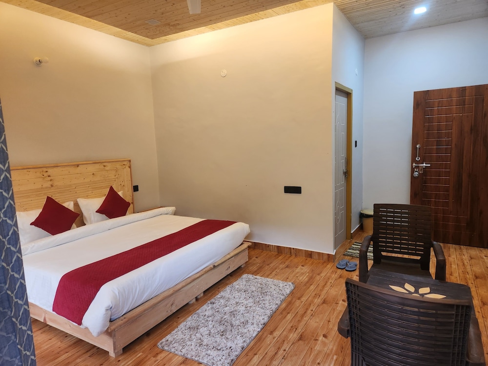 NEERANGANA RETREAT