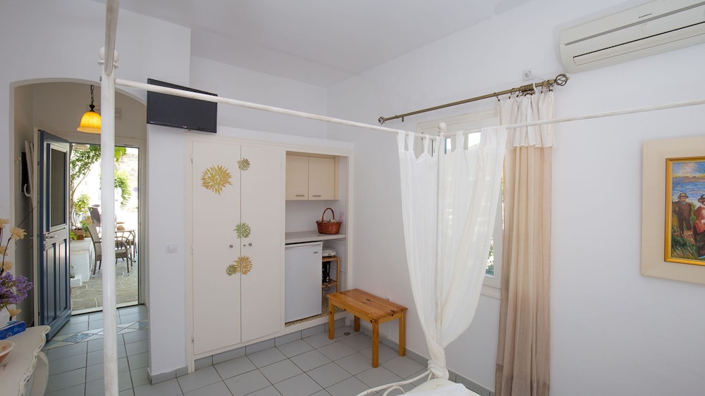 Pension Ageliki