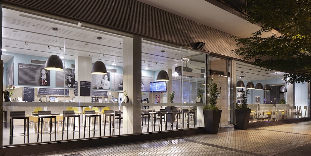 San Sebastian Vacations - Zinema7 - Property Image 6