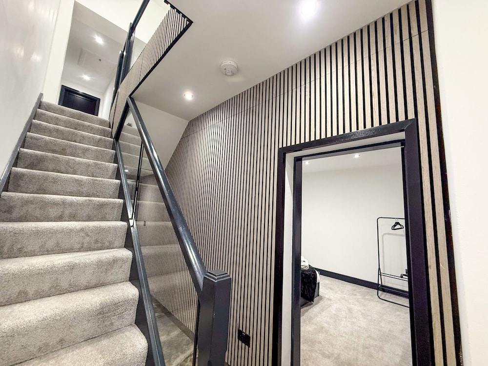 Santi House