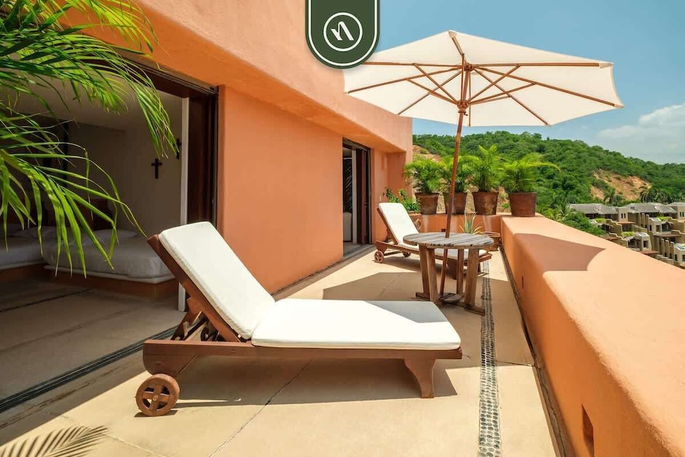 4 BR Penthouse - Breathtaking Views - Private Pool
