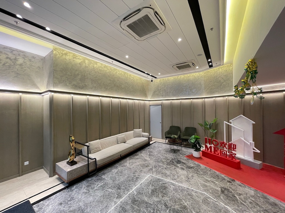 Agile Residence TRX by Isabella