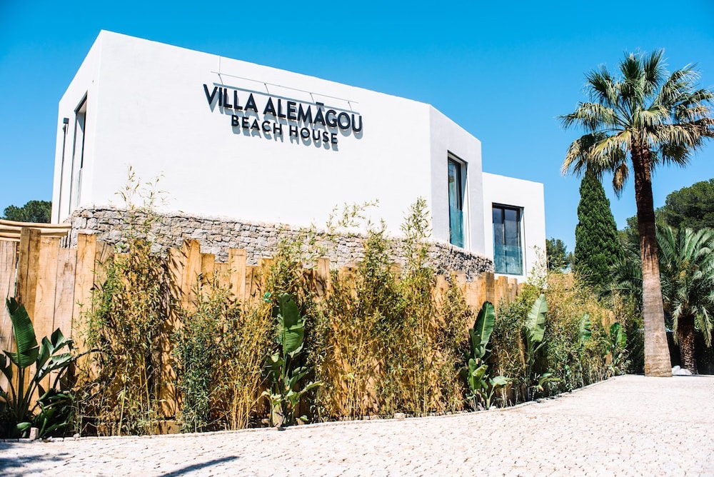 Villa Alemagou view 4