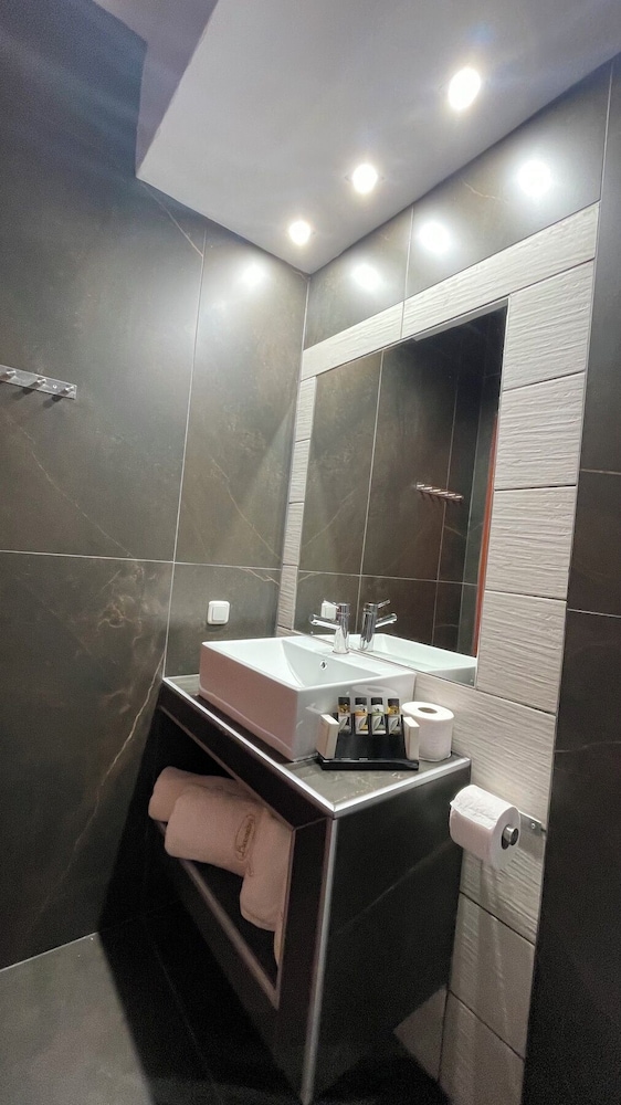 Premium Suites