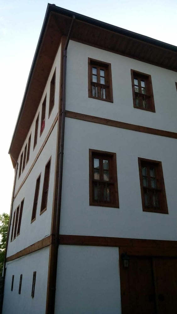 Melek Hanim Konagi