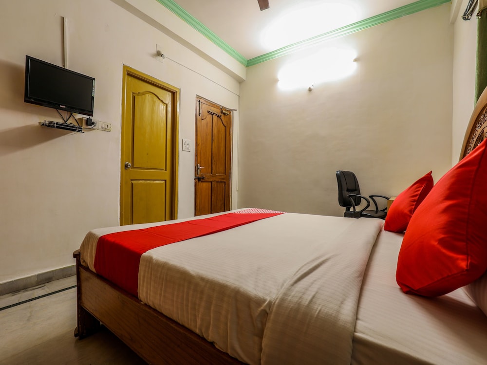 OYO 16135 Krupa Service Apartment view 2