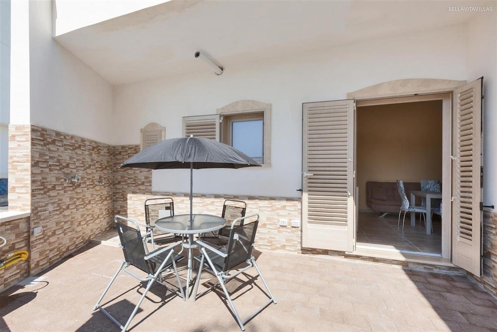 2300 Villino Vanessa view 3