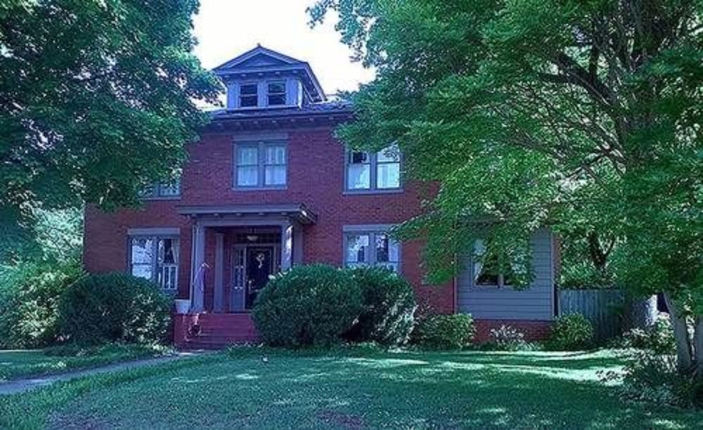 Hotel Garden Oasis Near Downtown