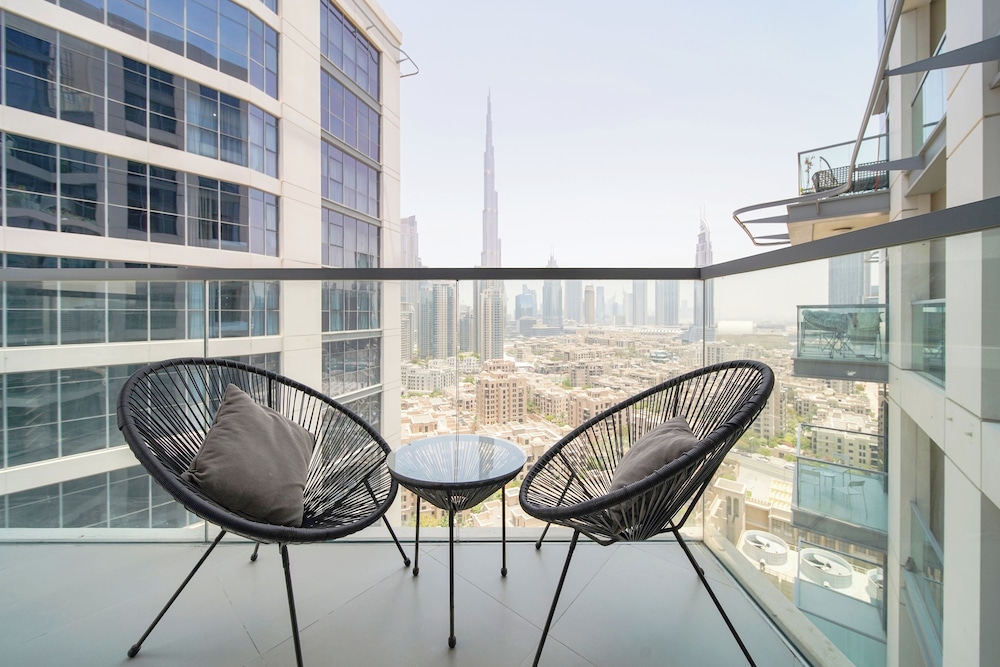 PVH - Burj Khalifa View 1BR - Bellevue 2