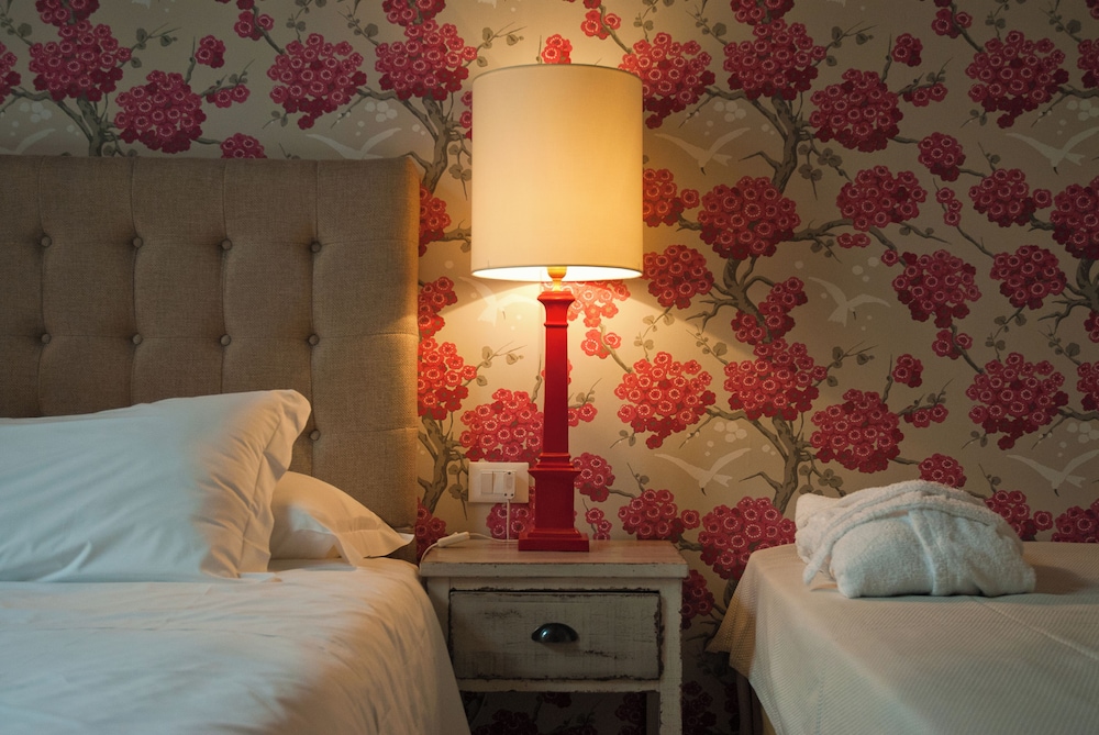 Nove Guest House