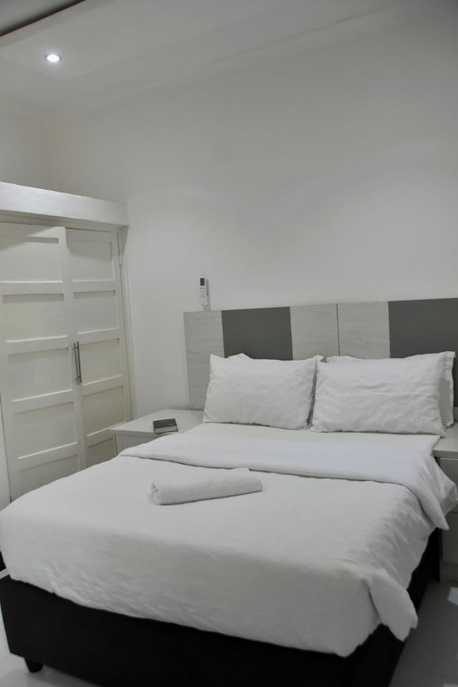 Alexandrina's Corner Bed and Breakfast