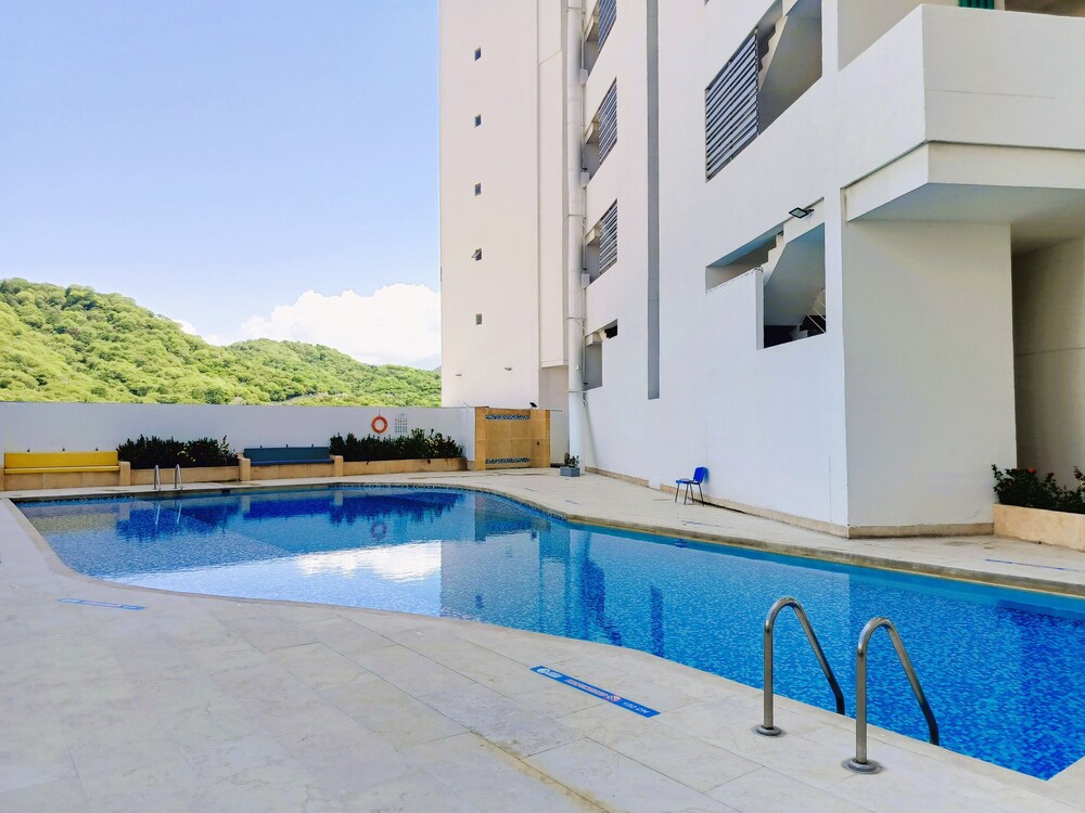 Apartasuites Sierra Beach - Vista al Mar