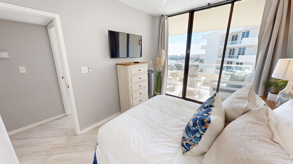 East Pass Towers 602 3 Bedroom Condo