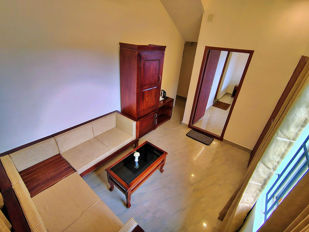 The Autumn by Maat Hotels