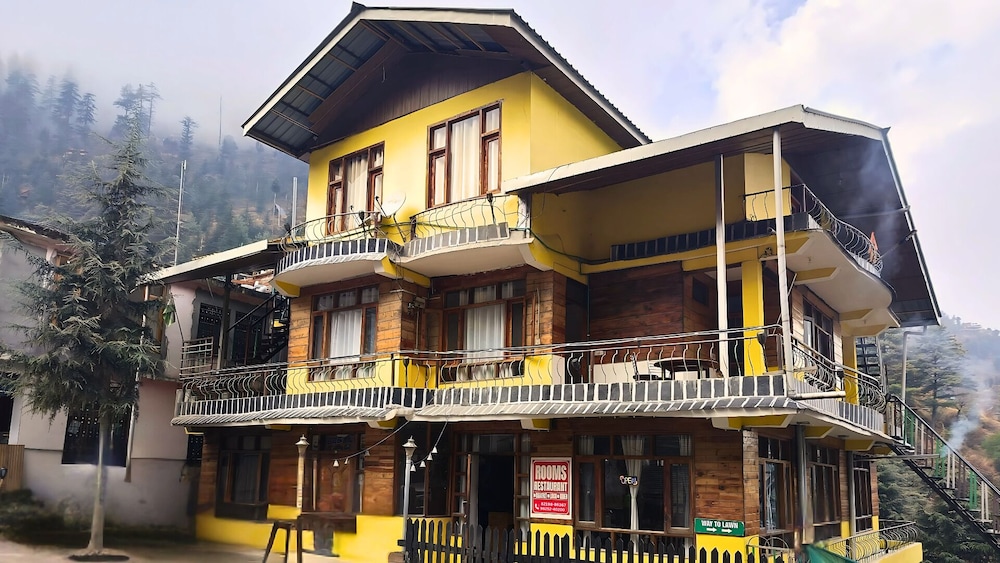 Undiscovered Mountains Hotel
