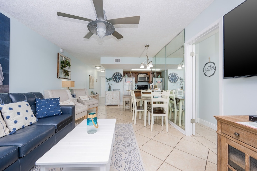 Island Winds West 579 2 Bedroom Condo