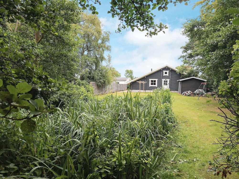 8 Person Holiday Home in Frorup view 2
