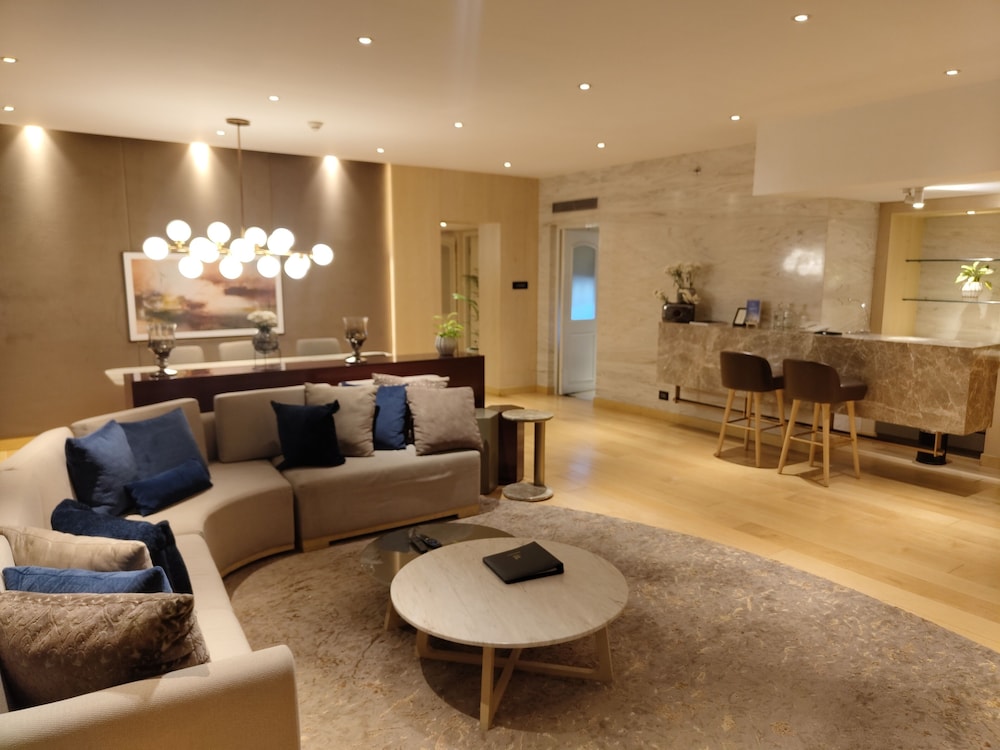 Mumbai Vacations - Taj Lands End - Property Image 56