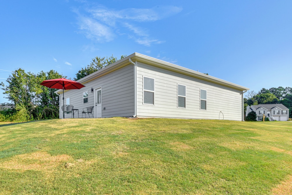 Family Getaway Near Lake Hartwell + Tugaloo Trails