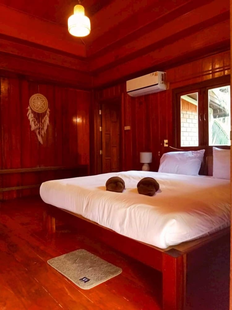 Teak House Lanta