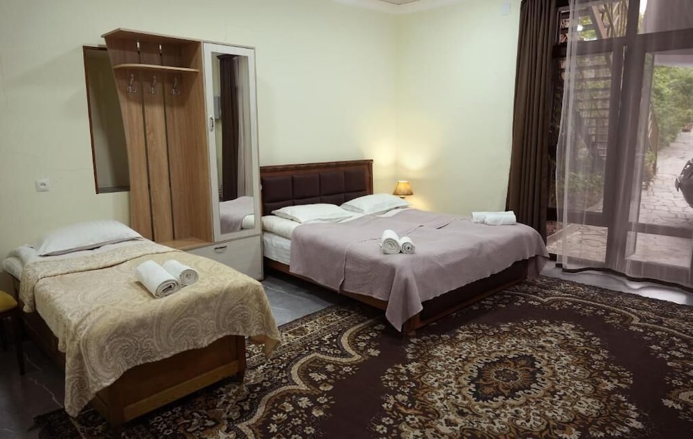 IRIS mini hotel