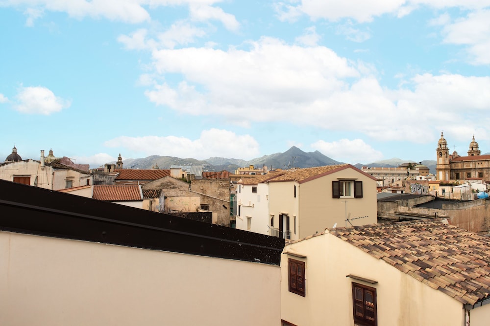 Suite Vucciria With Terrace by Wonderful Italy
