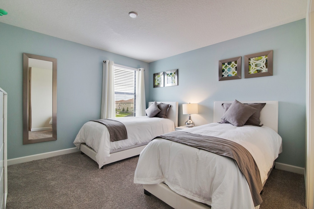 Storey Lake 2961 - Image 2