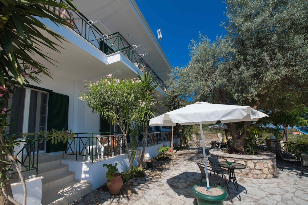 Bella Casa Studios