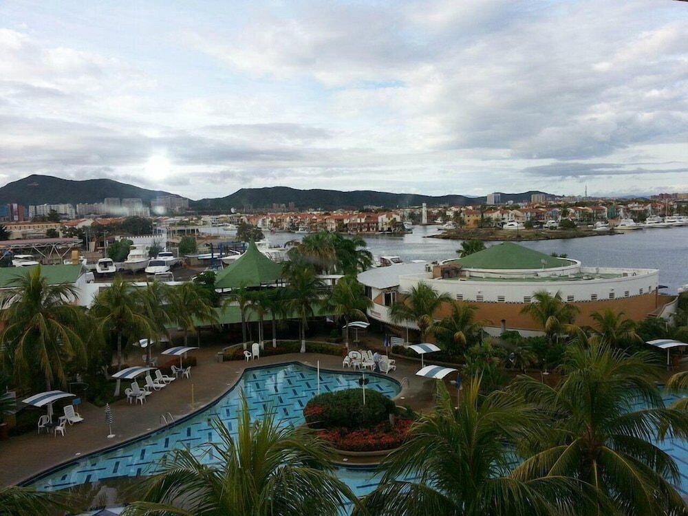 Aqua Vi Marina Hotel & Suites