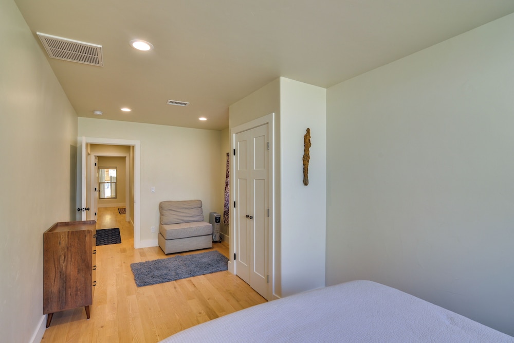 Close to Hot Springs: Chalk Creek Meadows Home! view 5