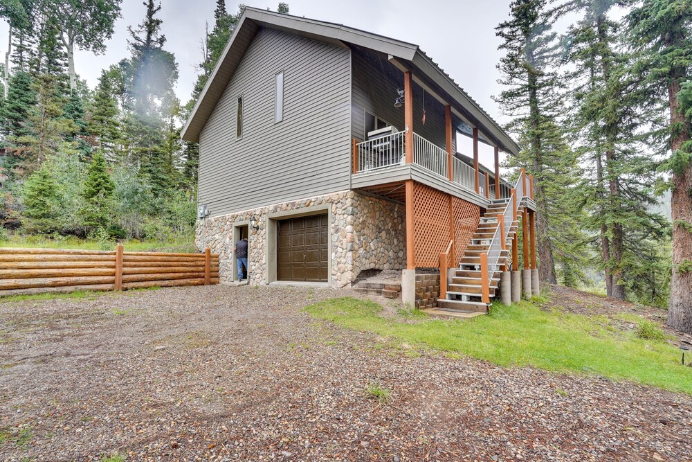Beaver Vacations - Spacious Beaver Getaway Near Eagle Point Resort! - Property Image 3