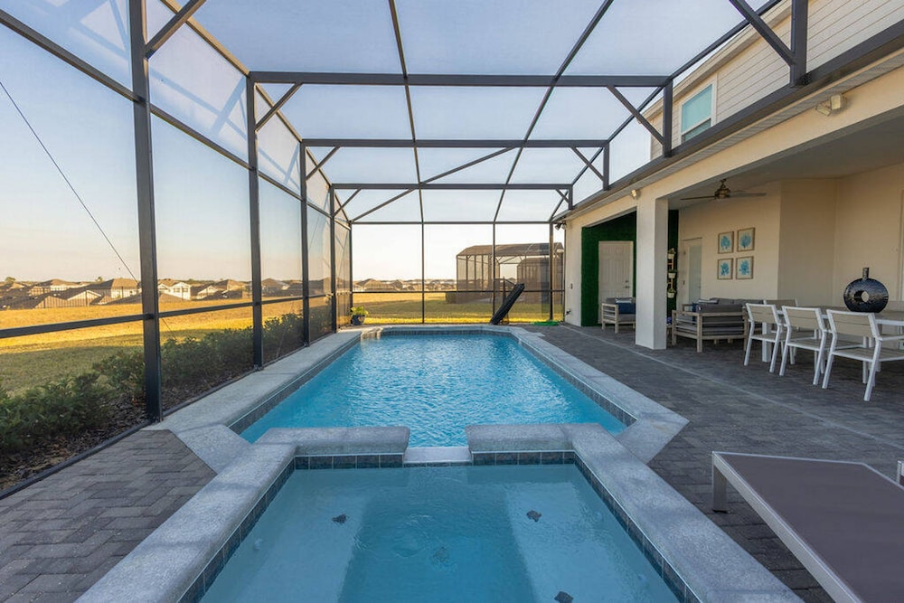 Brand NEW 10bedrooms At Windsor Island