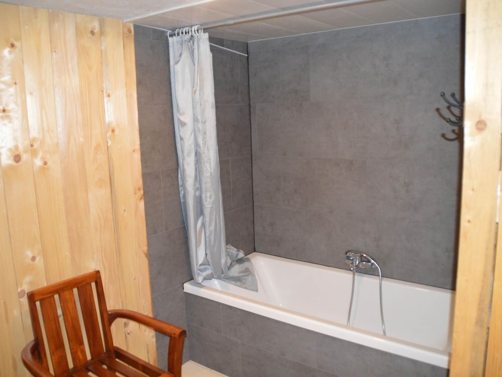 Verviers Villa With Sauna