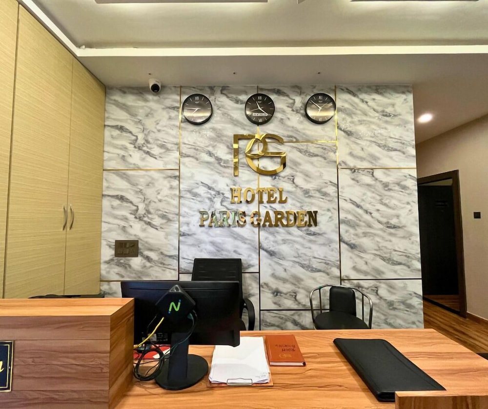 Hotel Paris Garden
