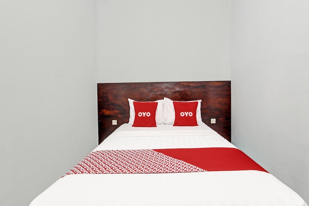 OYO 92289 Hotel Aji Kusuma