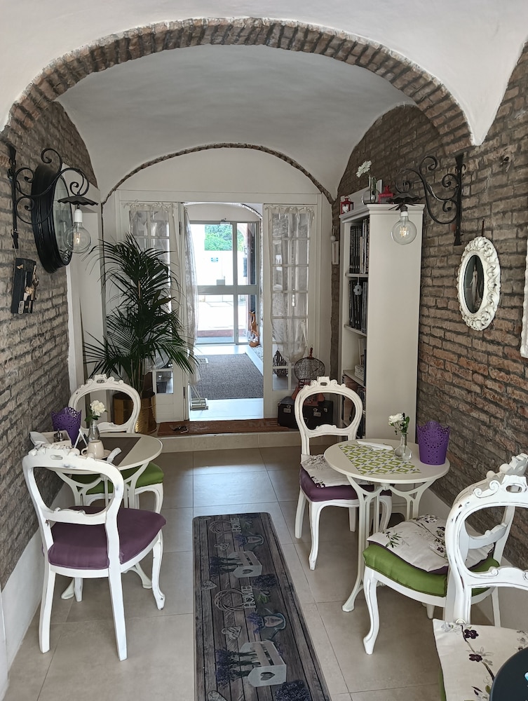 AriediParma - Rooms & Apartments
